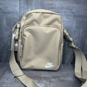 Nike Crossbody Bag Women MISC Khaki Tan Heritage Utility Small NEW DB0456-297